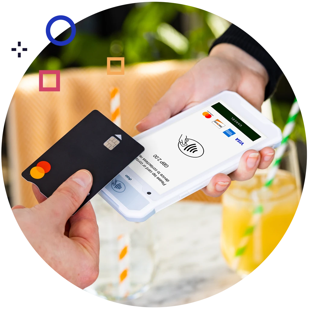 pointOne Go - person using a mastercard to pay using a handheld scanner
